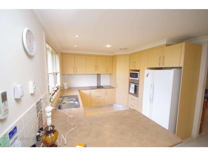 8 Melaleuca Place, Taree NSW 2430