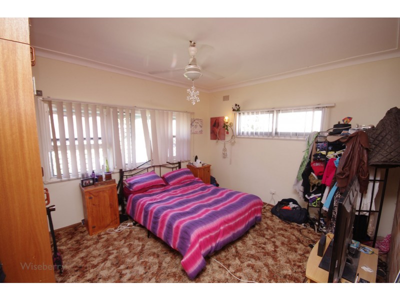82 Oxley Street, Taree NSW 2430