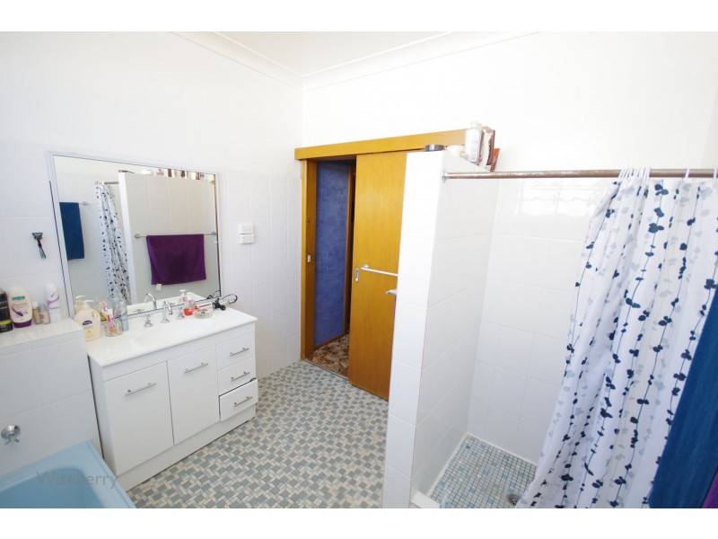 82 Oxley Street, Taree NSW 2430