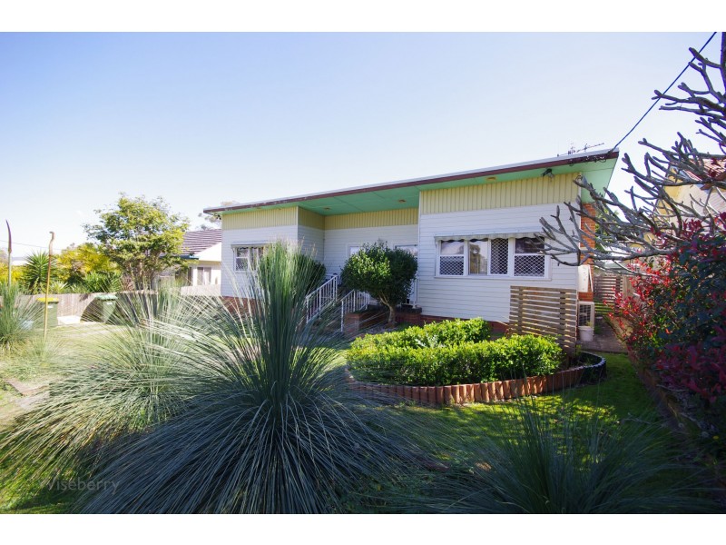 82 Oxley Street, Taree NSW 2430