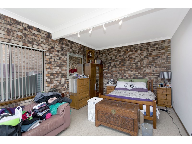 35 Pacific Parade, Old Bar NSW 2430