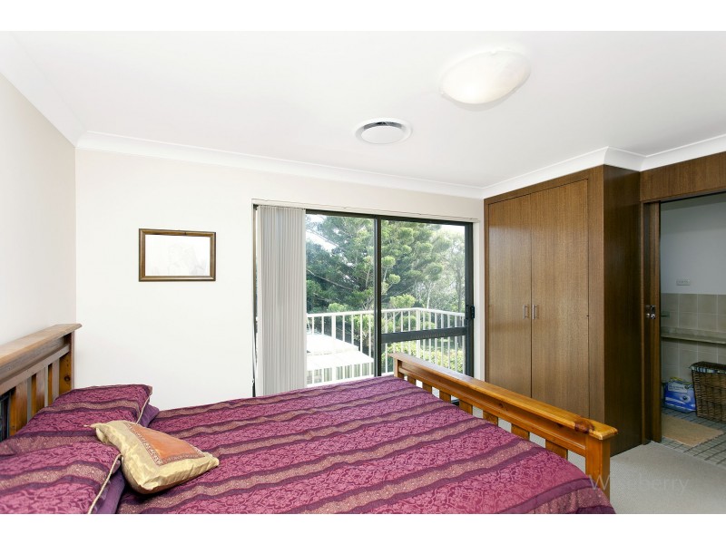 35 Pacific Parade, Old Bar NSW 2430