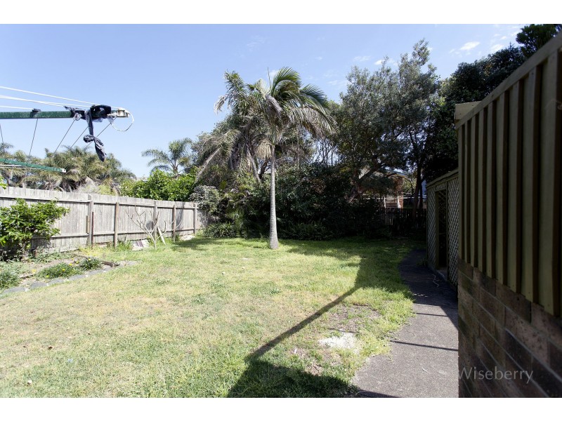 35 Pacific Parade, Old Bar NSW 2430