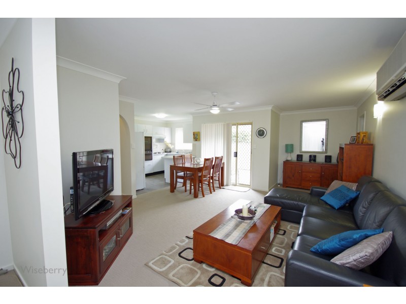2/35 Tristania Crescent, Taree NSW 2430