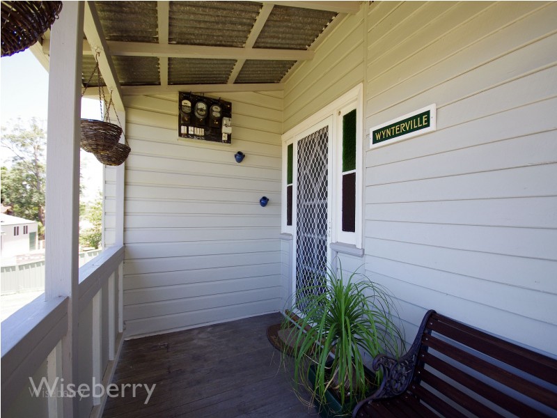 18 Little Wynter Street, Taree NSW 2430