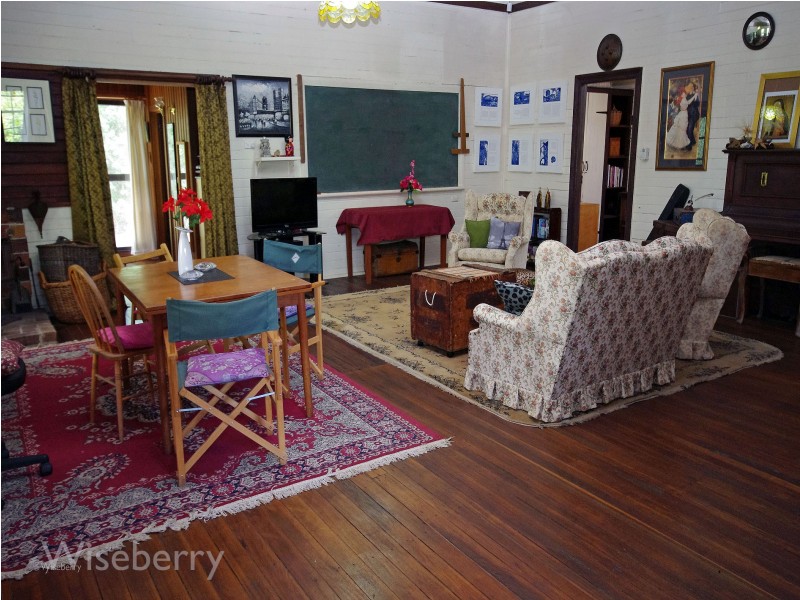 9 Fernridge Lan, Langley Vale NSW 2426