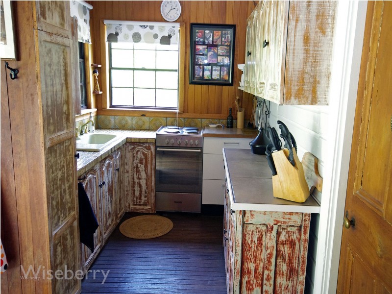 9 Fernridge Lan, Langley Vale NSW 2426