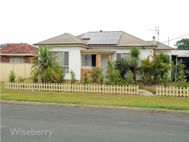 12 Lyndhurst Street, Taree NSW 2430