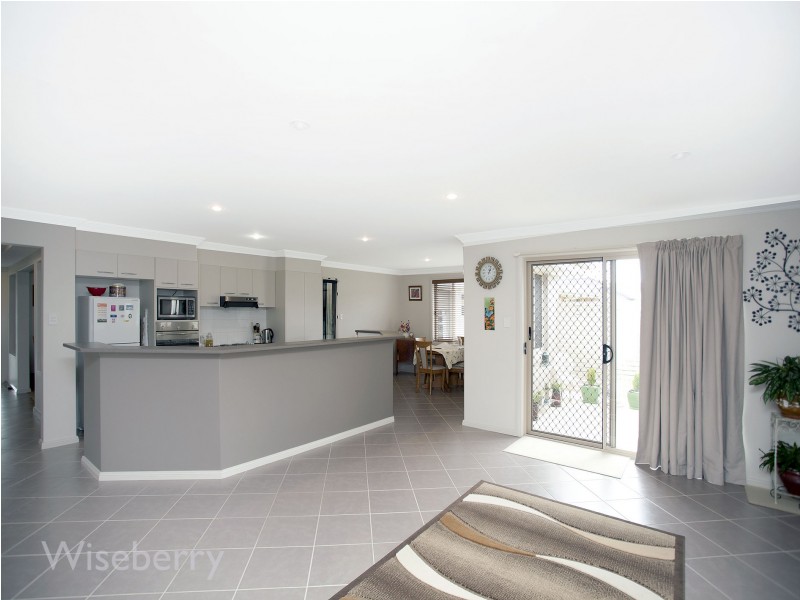 23 John Hall Drive, Taree NSW 2430