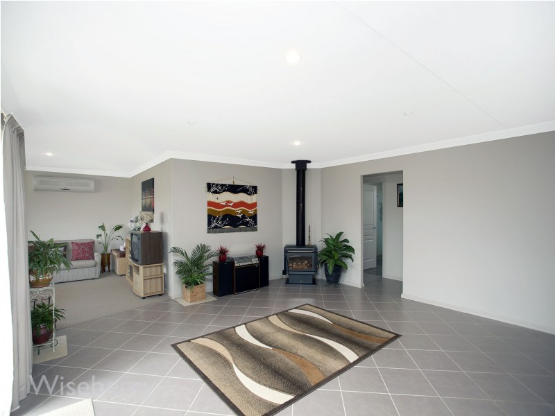 23 John Hall Drive, Taree NSW 2430