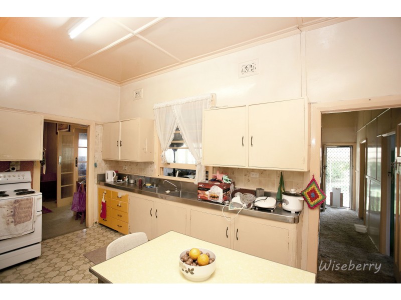 13 Florence Street, Taree NSW 2430