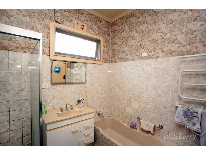 13 Florence Street, Taree NSW 2430