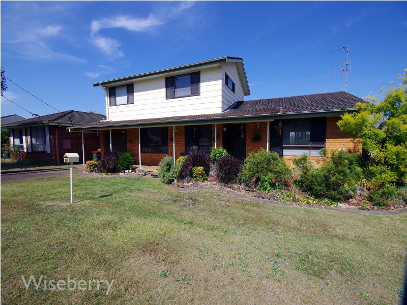 31 Kanangra Drive, Taree NSW 2430