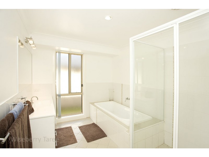 17 John Hall Drive, Taree NSW 2430