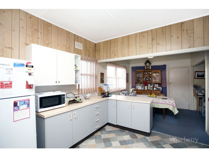 12 Skinner Street, Wingham NSW 2429