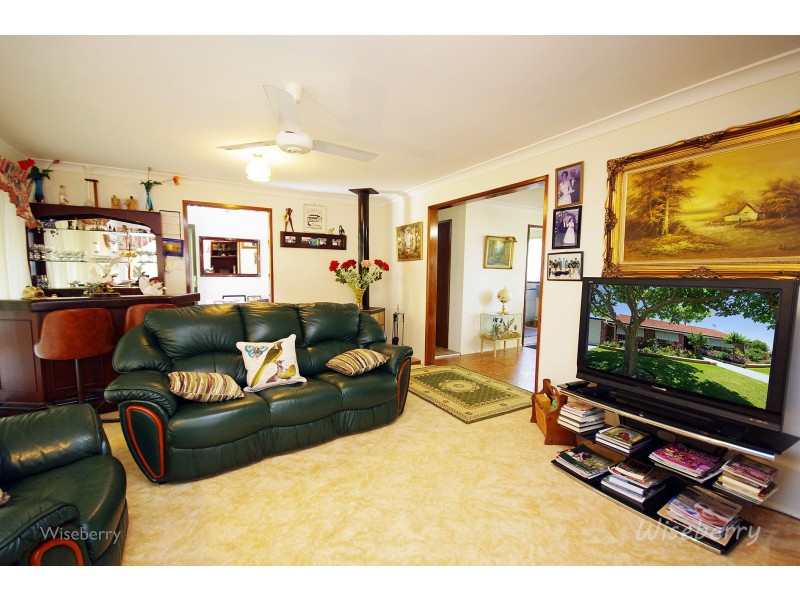 25 Richardson Street, Old Bar NSW 2430