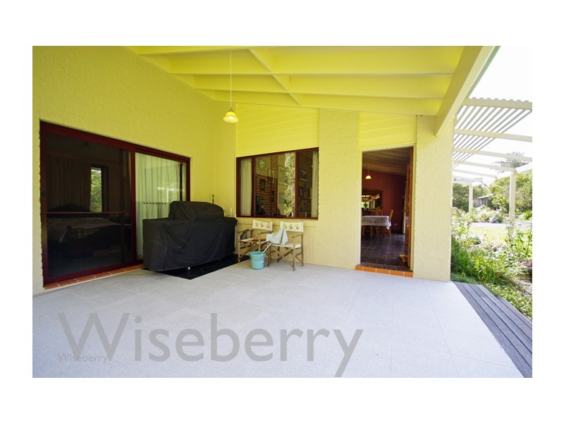5 Eucalypt Close, Old Bar NSW 2430