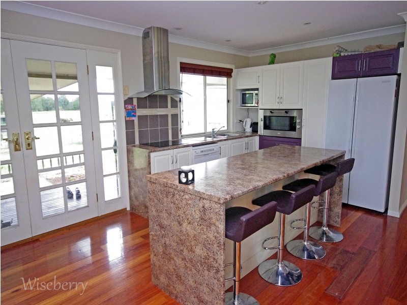700 Manning Pont Road, Oxley Island NSW 2430