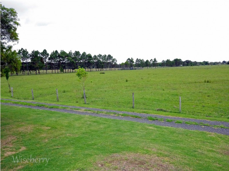 700 Manning Pont Road, Oxley Island NSW 2430
