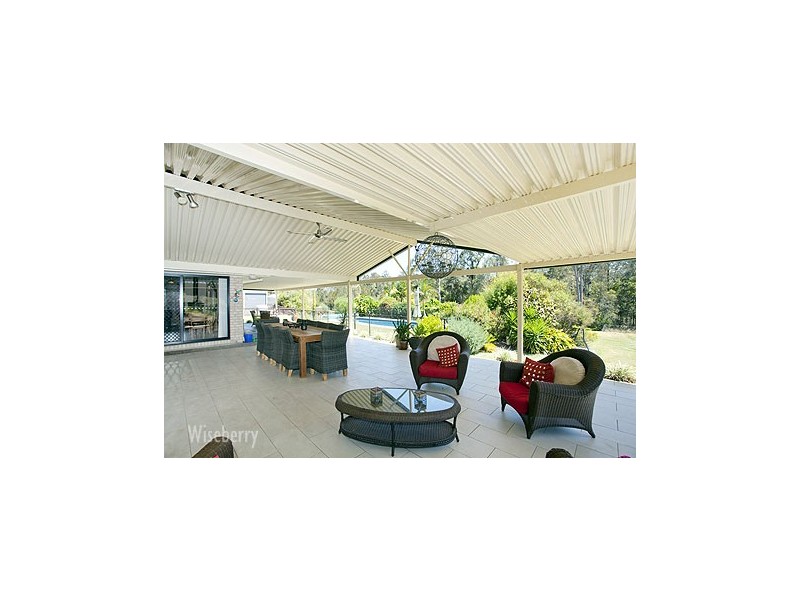 52 Gracelands Place, Pampoolah NSW 2430