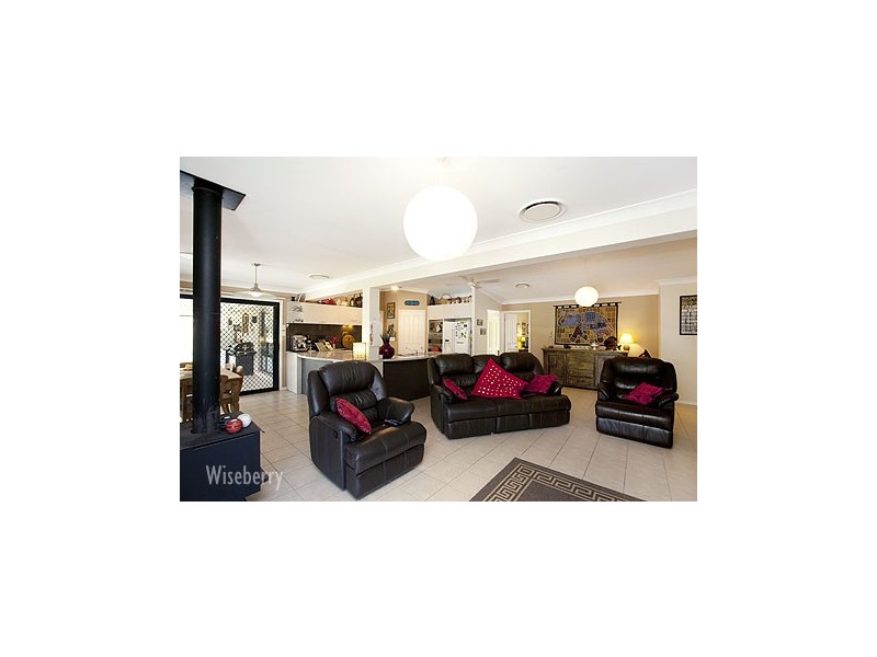 52 Gracelands Place, Pampoolah NSW 2430