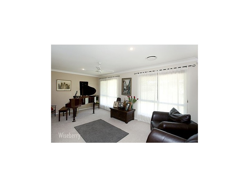 52 Gracelands Place, Pampoolah NSW 2430