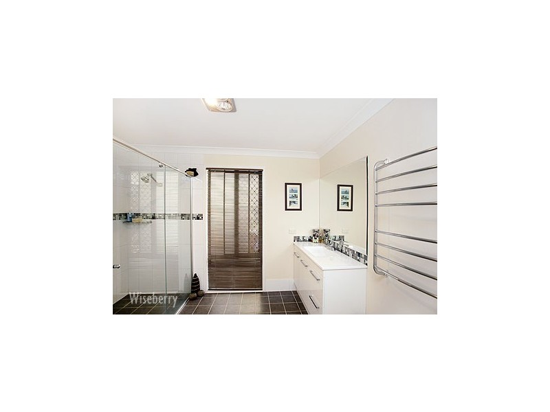 52 Gracelands Place, Pampoolah NSW 2430