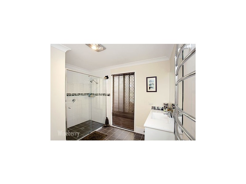52 Gracelands Place, Pampoolah NSW 2430