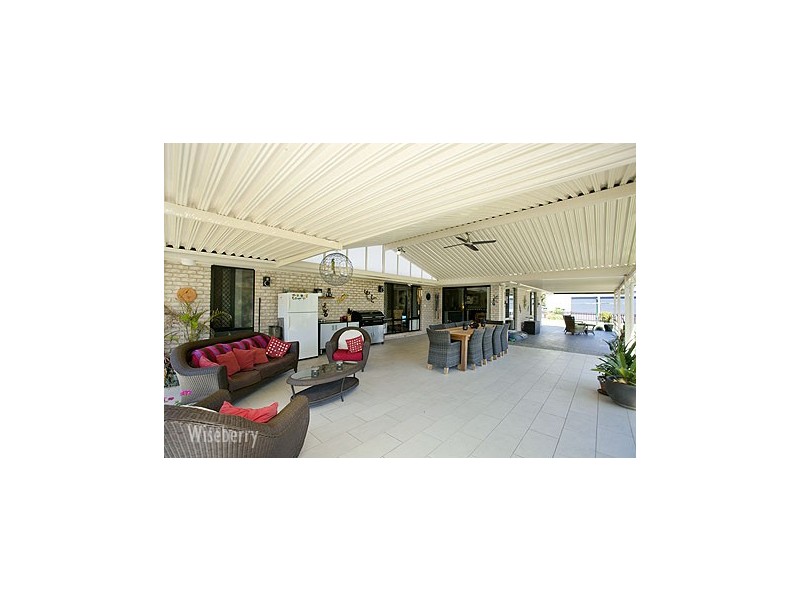 52 Gracelands Place, Pampoolah NSW 2430