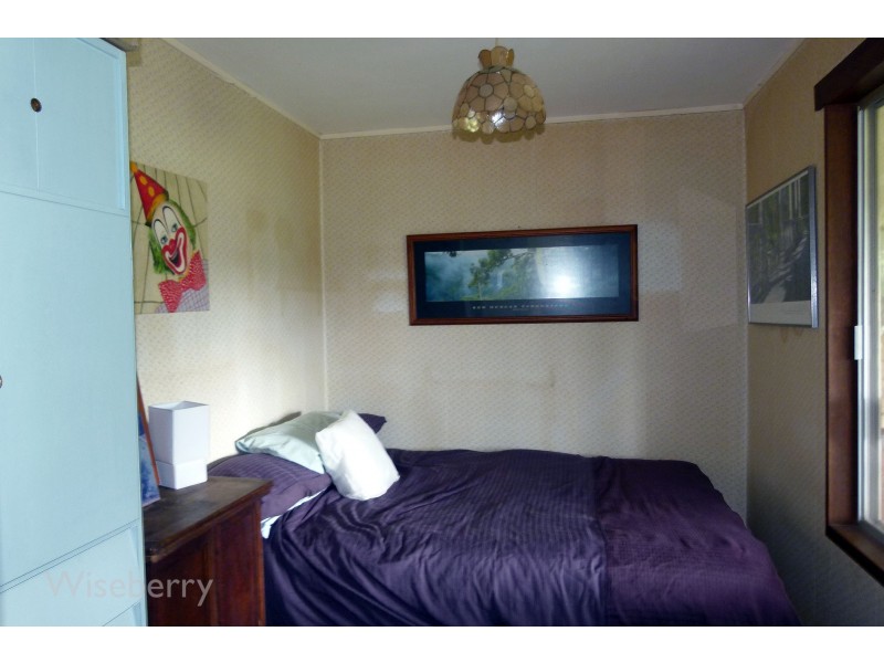 424 Careys Road, Hillville NSW 2430