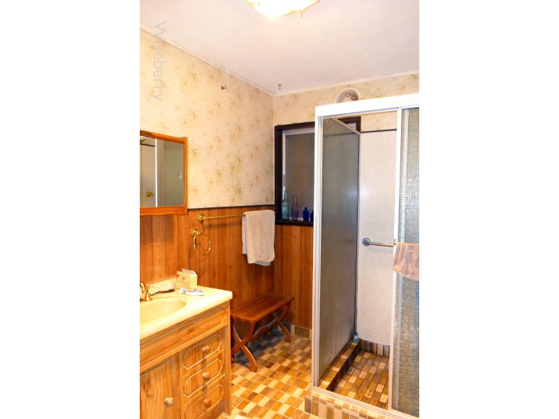 424 Careys Road, Hillville NSW 2430