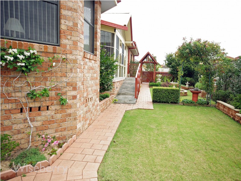 19 Wandarra Street, Taree NSW 2430