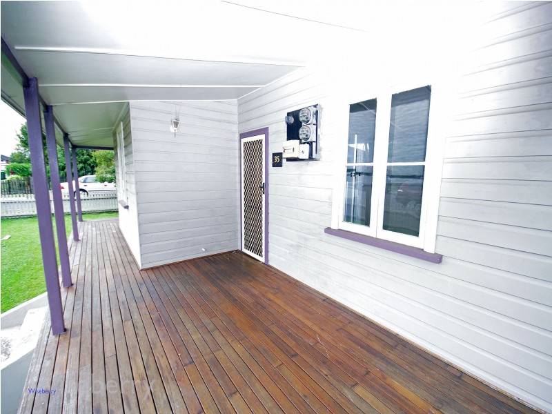 35 Stevenson Street, Taree NSW 2430