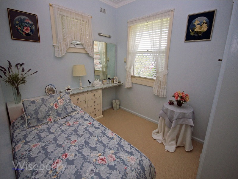 6 Hinten Cresent, Taree NSW 2430
