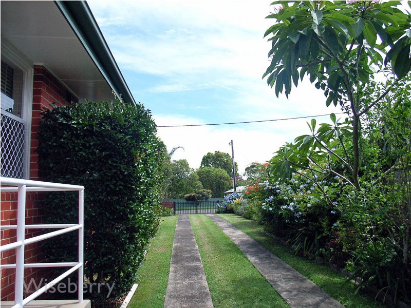6 Hinten Cresent, Taree NSW 2430