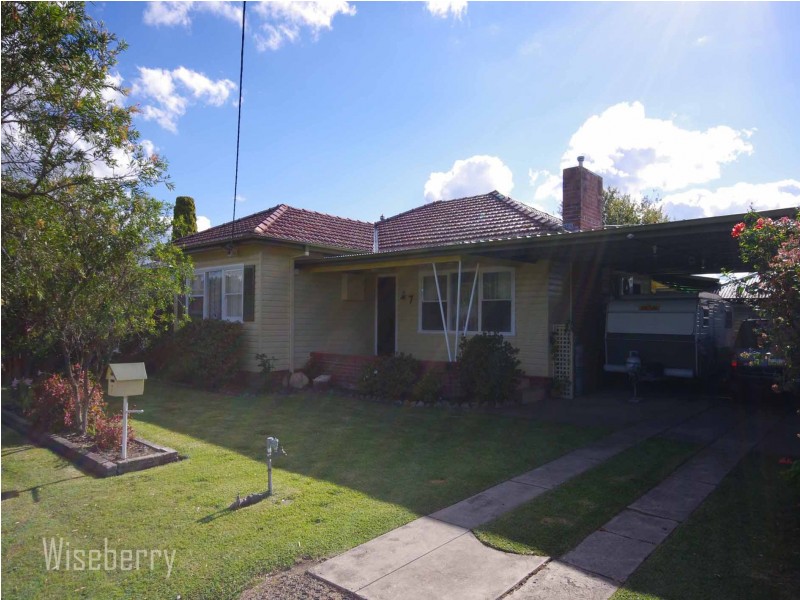 7 Pitt Street, Taree NSW 2430