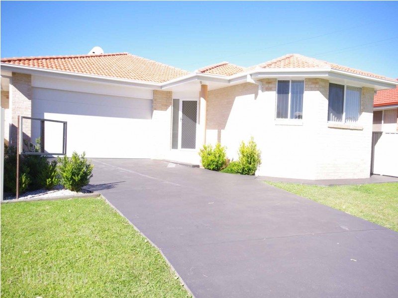 9 Sundara Close, Taree NSW 2430