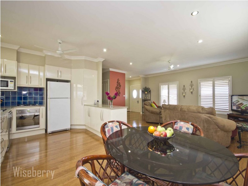 17 Grandis Parade, Taree NSW 2430