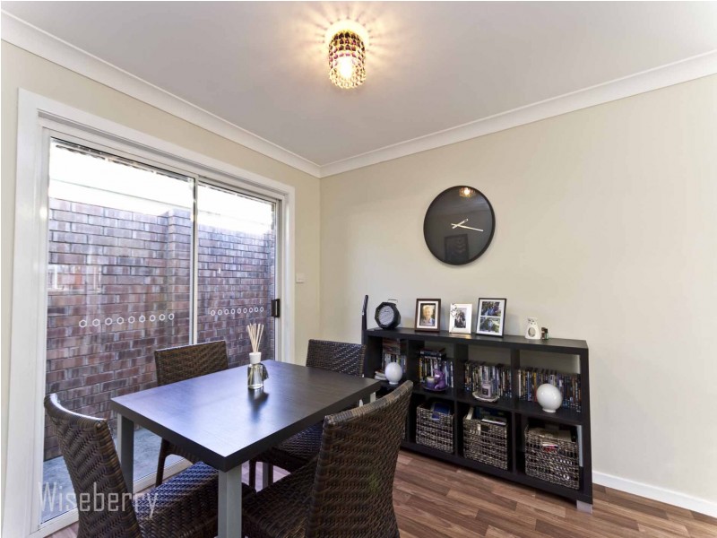 1/4 Drury Close, Old Bar NSW 2430
