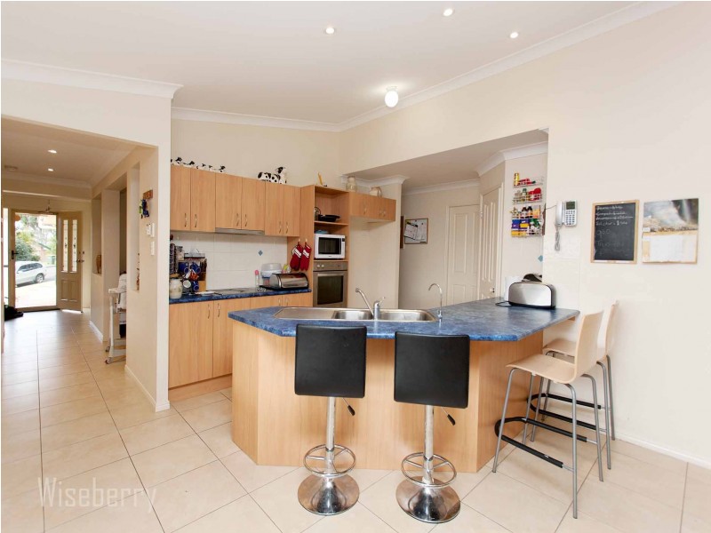 16 Allumba Close, Taree NSW 2430