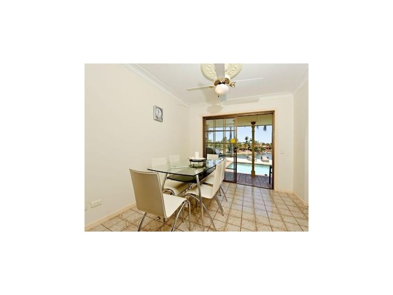 38 Merrimac Blvd, Broadbeach Waters QLD 4218