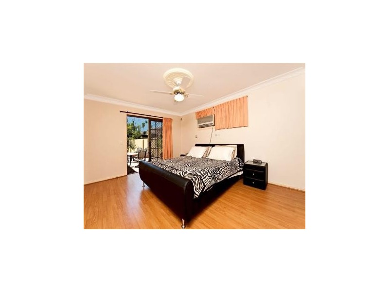 38 Merrimac Blvd, Broadbeach Waters QLD 4218