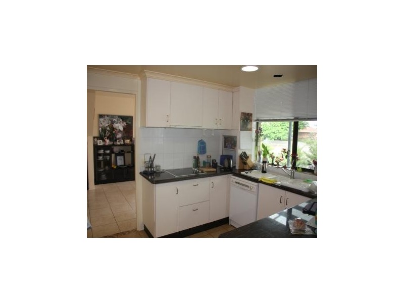 13 Beverley Crs, Broadbeach Waters QLD 4218