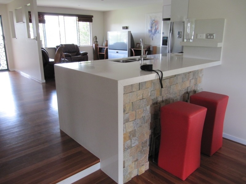 2 Bahia Court, Broadbeach Waters QLD 4218