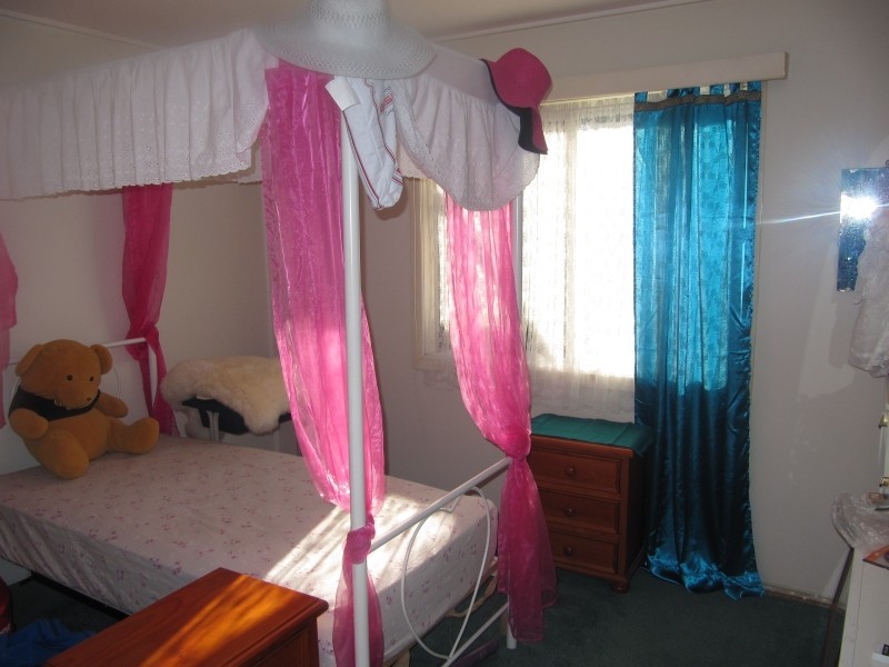 Broadbeach Waters QLD 4218