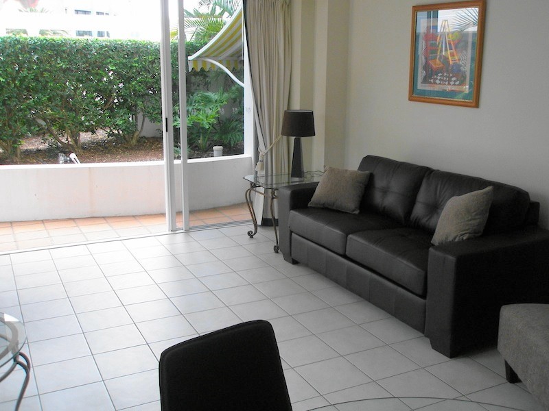 90 Surf Parade, Broadbeach QLD 4218