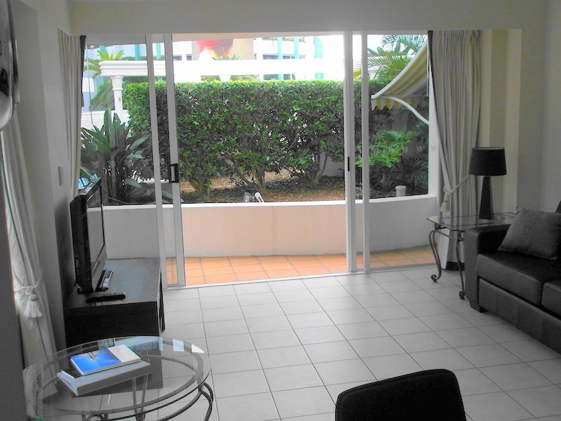 90 Surf Parade, Broadbeach QLD 4218