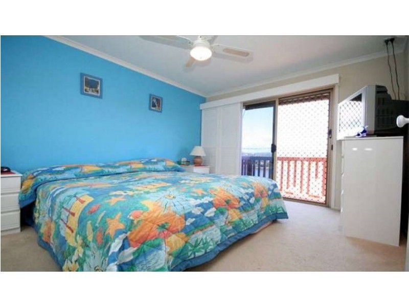 6 Lowood Court, Varsity Lakes QLD 4227