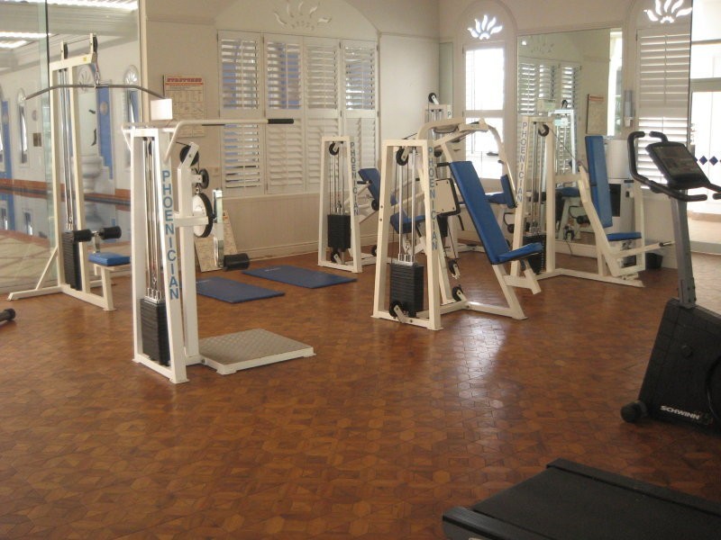 9/24 Queensland Avenue, Broadbeach QLD 4218