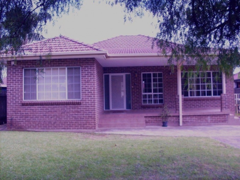 246 Smithfield Road, Fairfield West NSW 2165